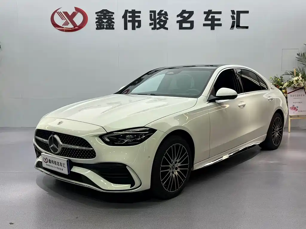 Mercedes-Benz C-Class 2025 — фото 17