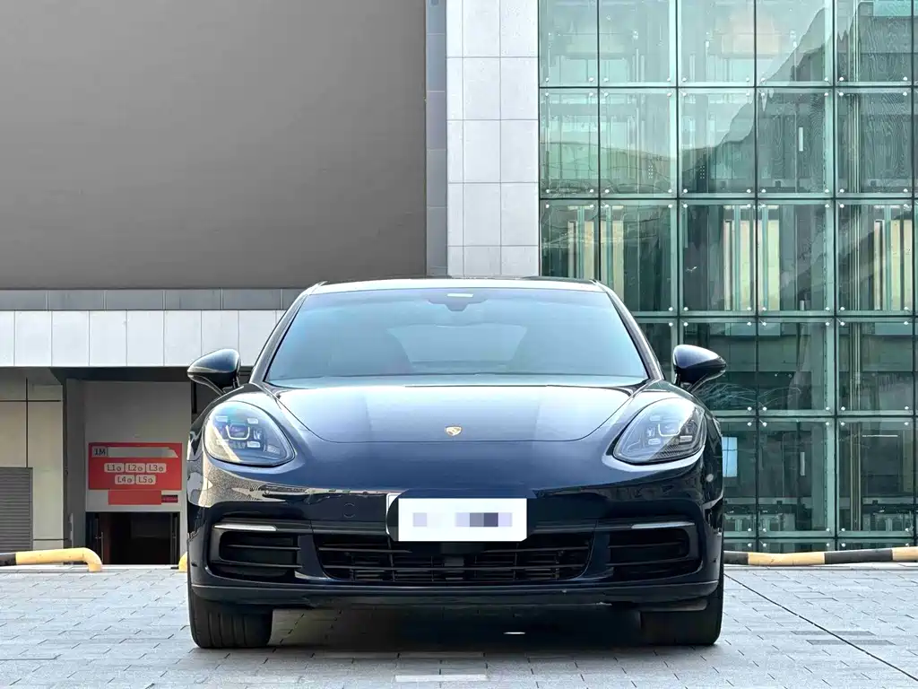 Porsche Panamera 2017 — фото 2