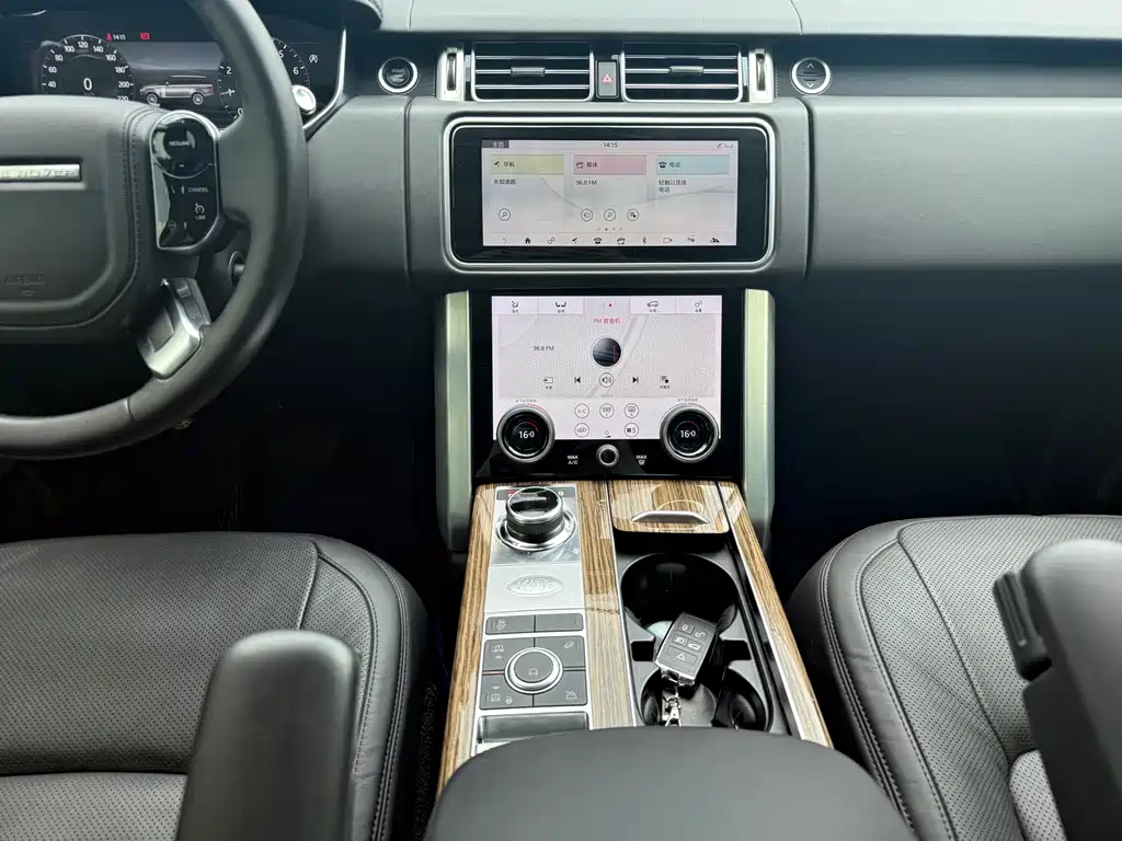 Land Rover Range Rover 2018 — фото 11