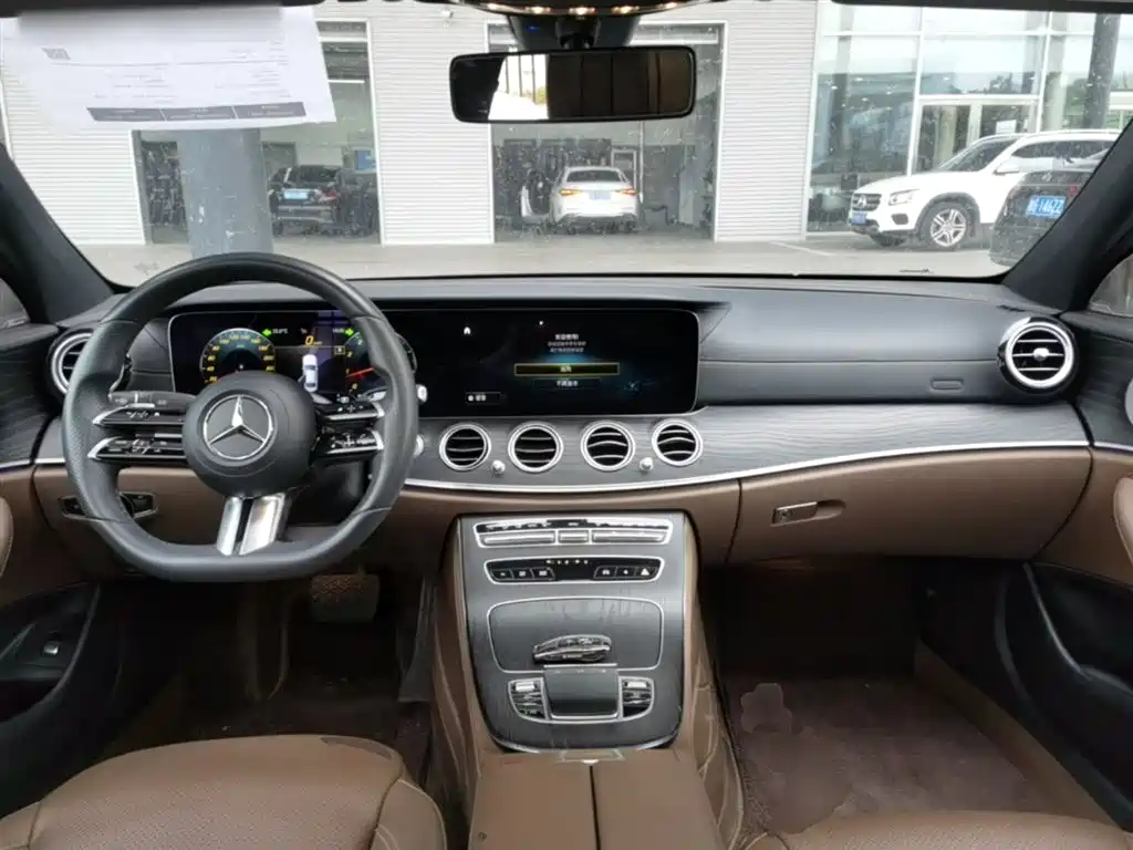 Mercedes-Benz E-Class 2021 — фото 10