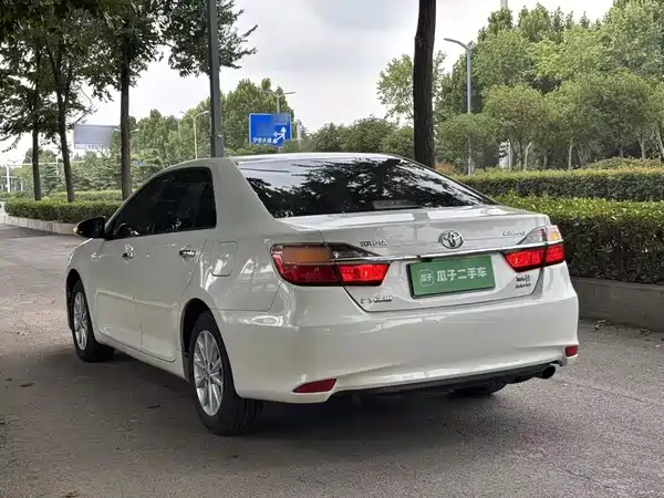 Toyota Camry 2015