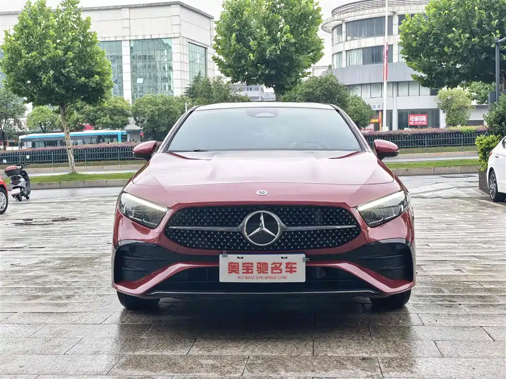 Mercedes-Benz A-Class 2023 — фото 2