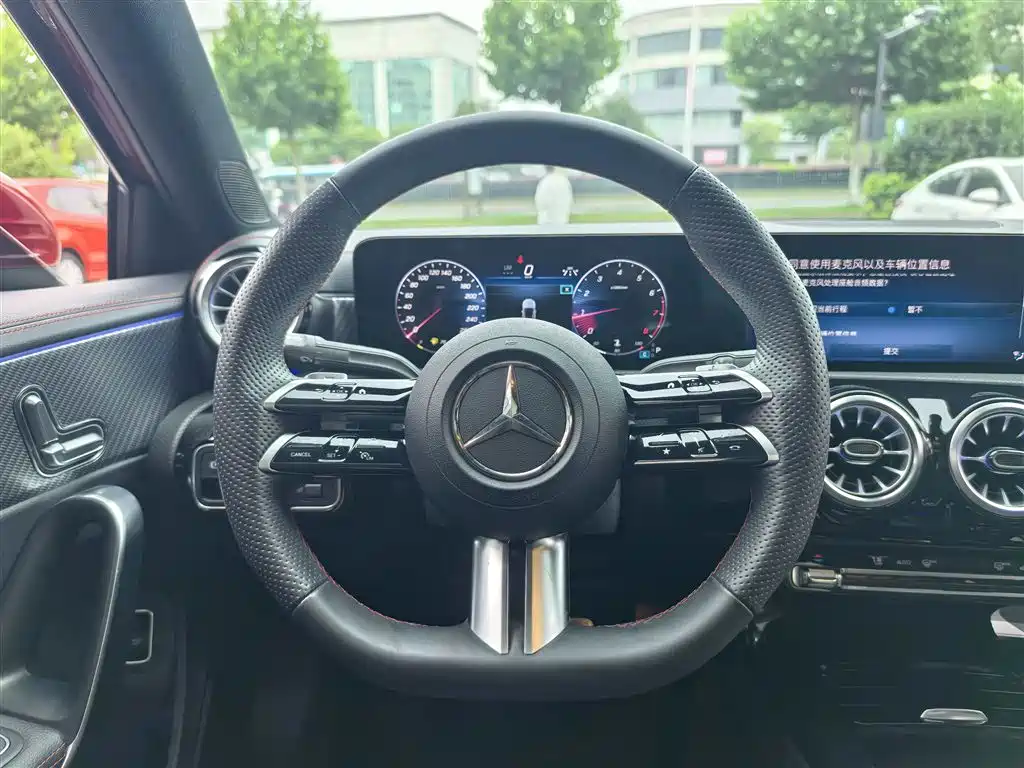 Mercedes-Benz A-Class 2023 — фото 10