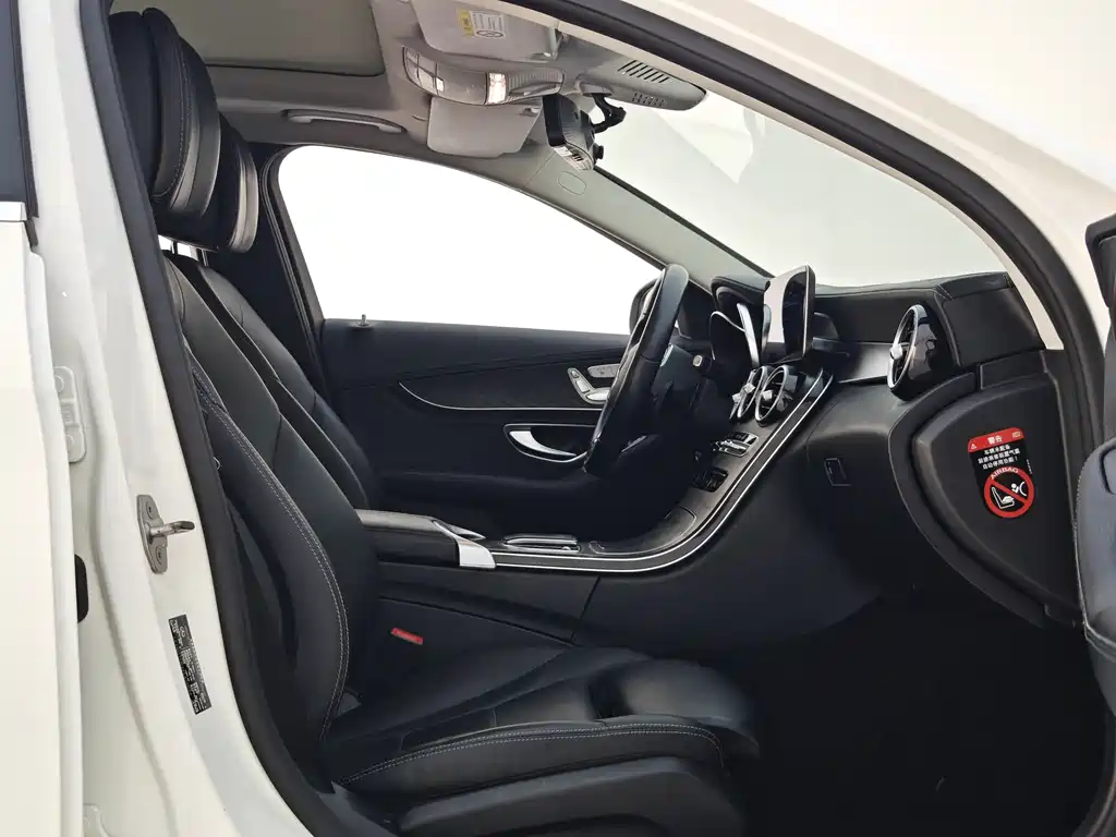 Mercedes-Benz C-Class 2019 — фото 10