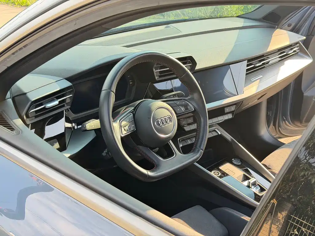 Audi A3 2022 — фото 13