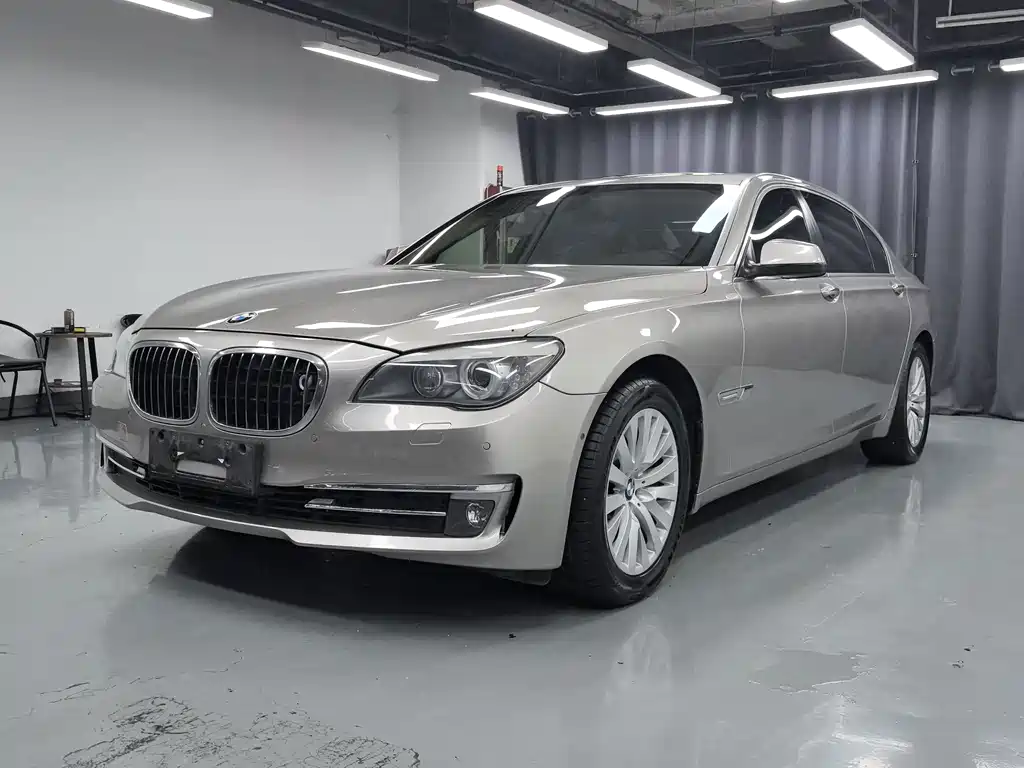 BMW 7 Series 2010