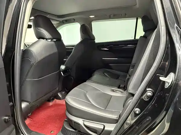 Toyota Highlander 2023