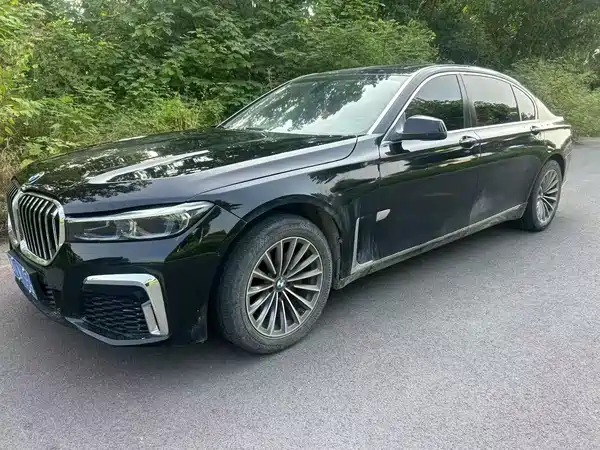BMW 7 Series 2011