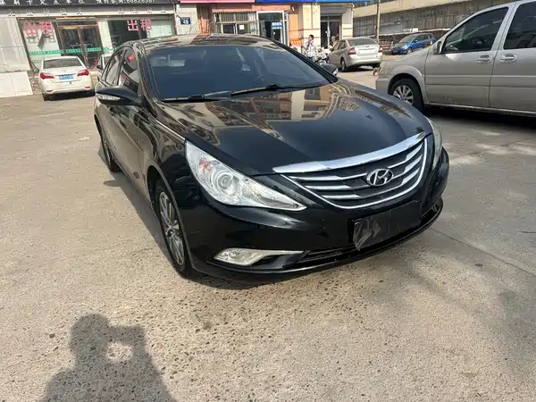 Hyundai Sonata 2011