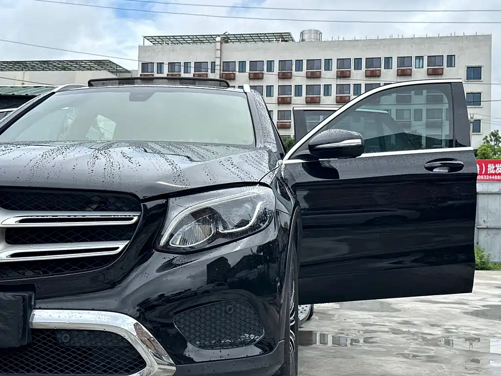 Mercedes-Benz GLC 2018 — фото 18