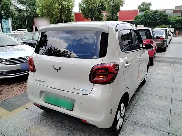 Wuling Hongguang MINIEV 2025