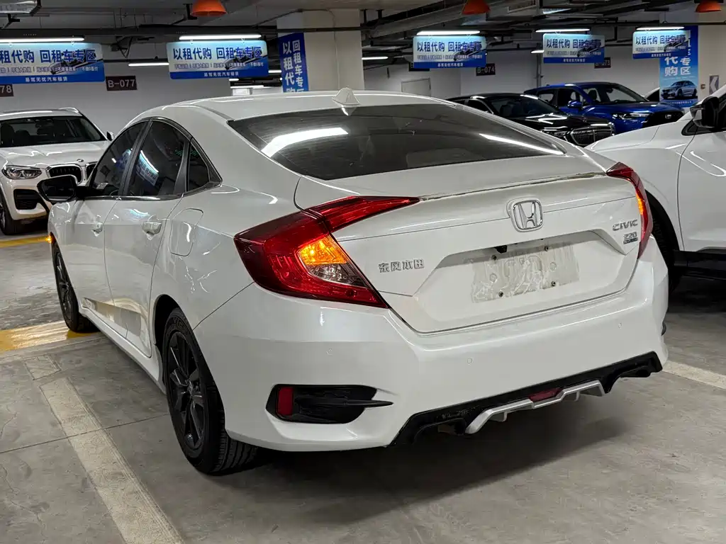 Honda Civic 2020 — фото 15