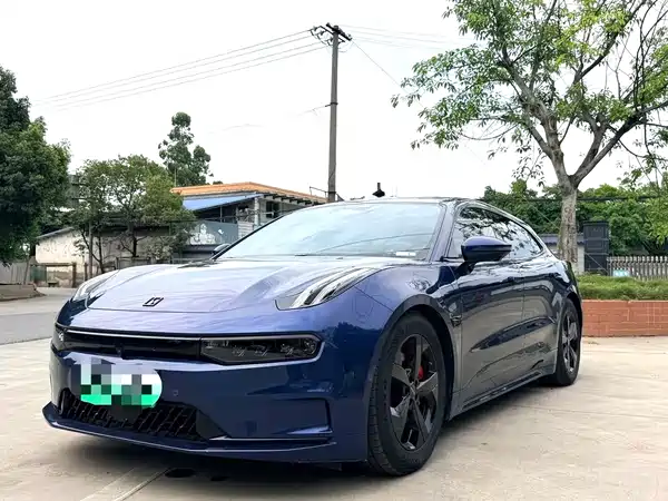 Zeekr 001 2023