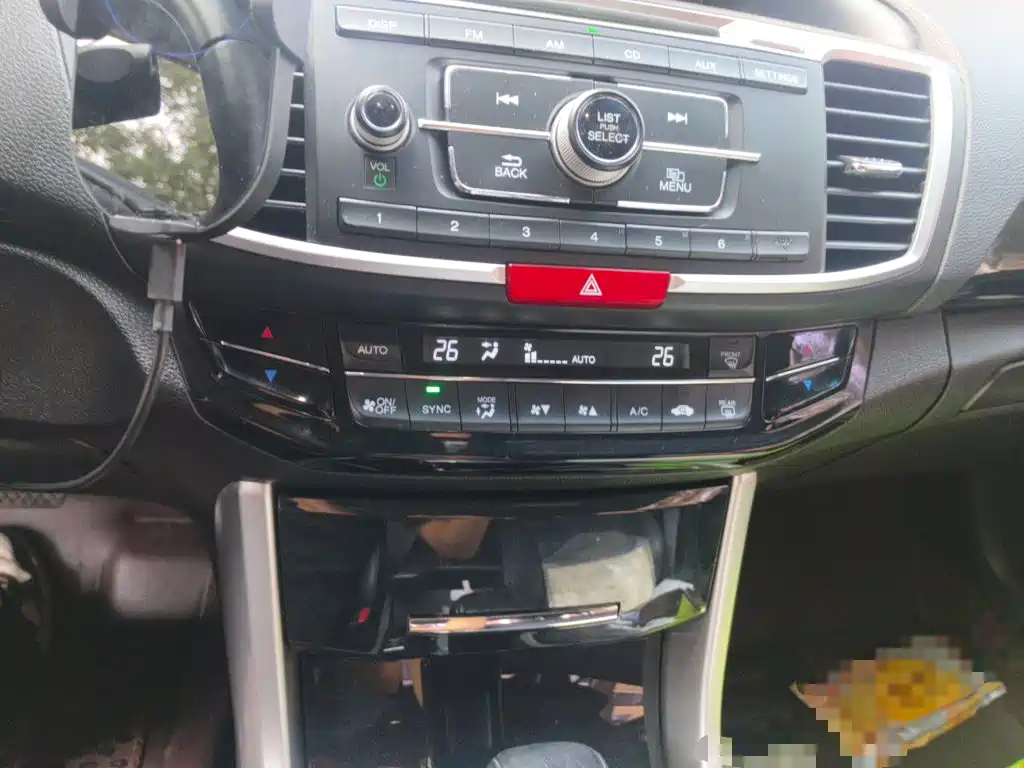 Honda Accord 2017 — фото 14