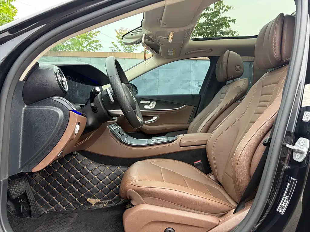 Mercedes-Benz E-Class 2020 — фото 9