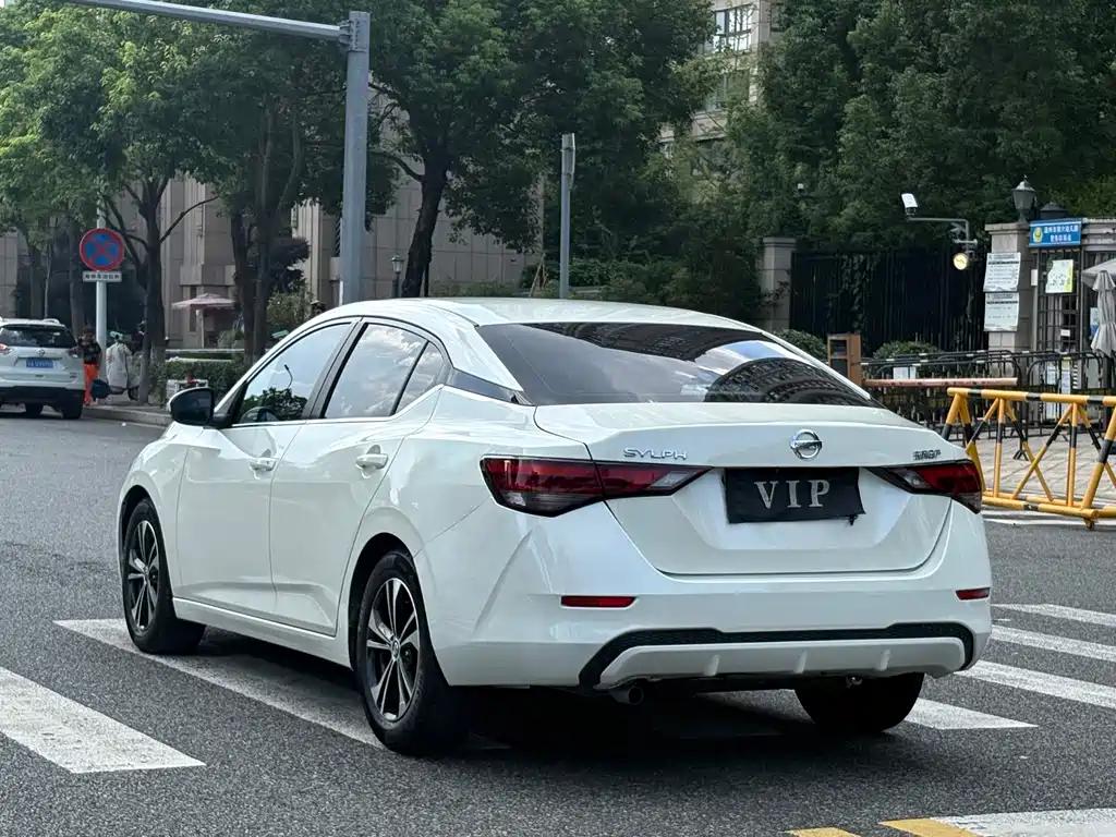 Nissan Sylphy 2020 — фото 16