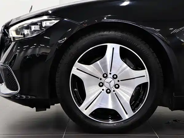 Mercedes-Benz Maybach S-Class 2023