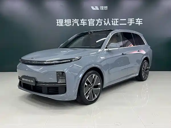 Li Auto L8 2025