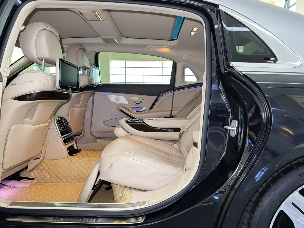 Mercedes-Benz Maybach S-Class 2015 — фото 12