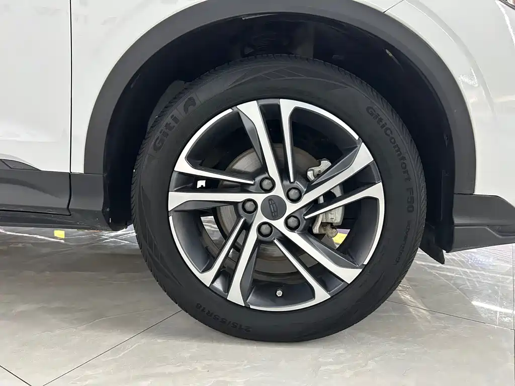 Geely Binyue 2022