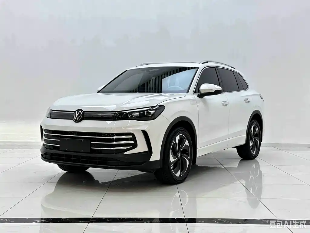 Volkswagen Tiguan L 2024 — фото 1