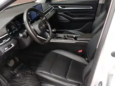 Geely Emgrand 2023