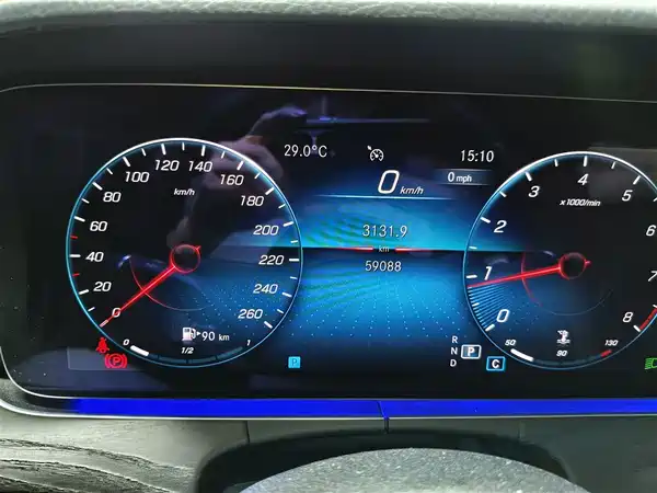 Mercedes-Benz E-Class 2022