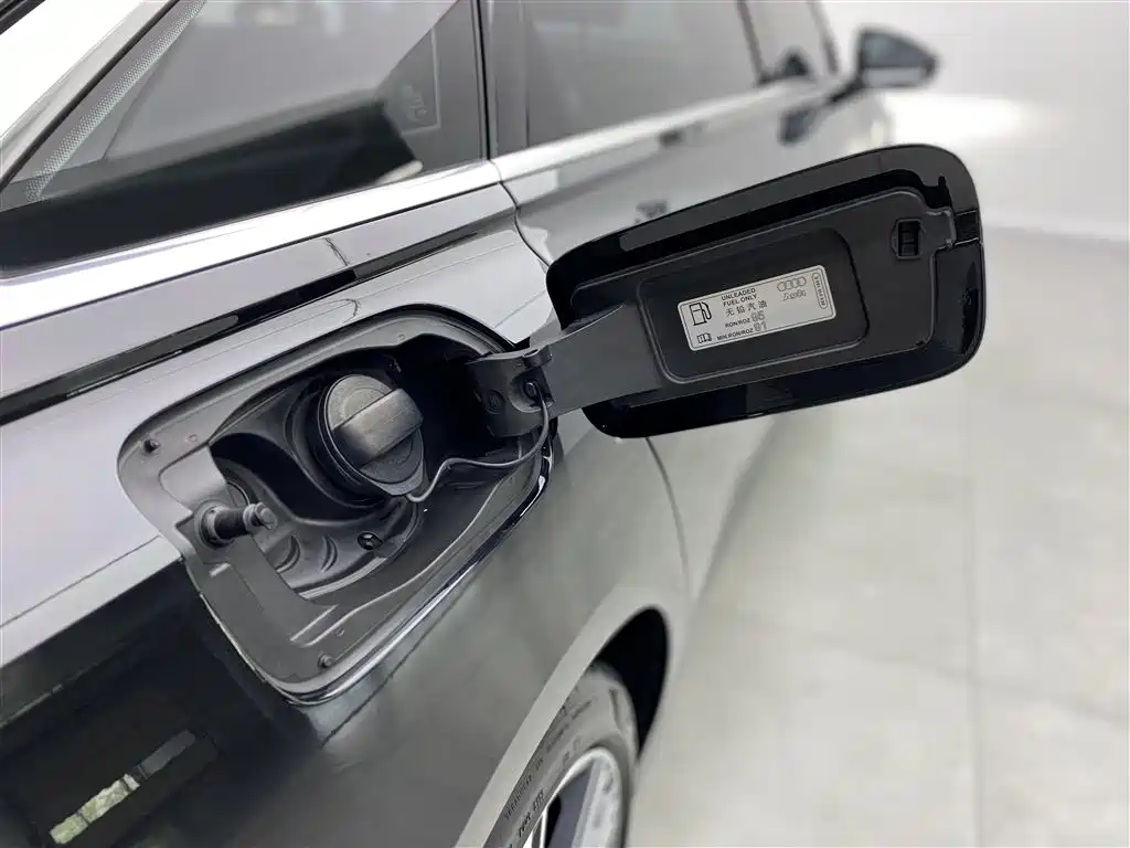 Audi A6L 2022 — фото 29