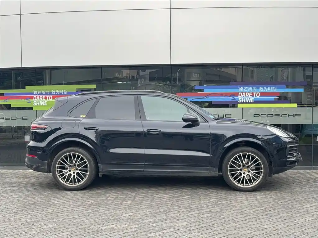 Porsche Cayenne 2023