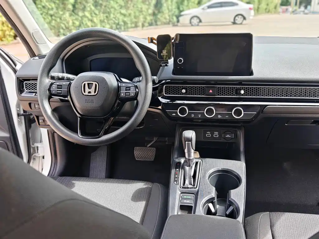 Honda Civic 2023 — фото 19