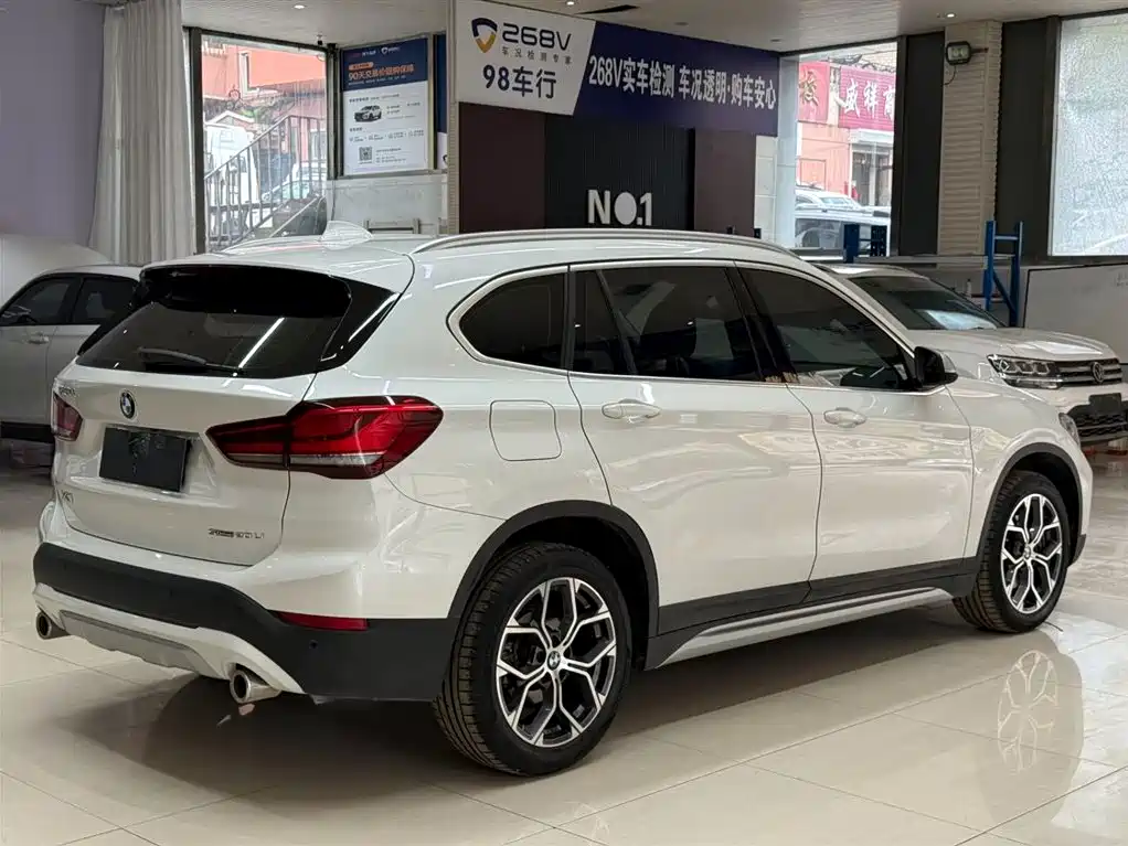 BMW X1 2022 — фото 4