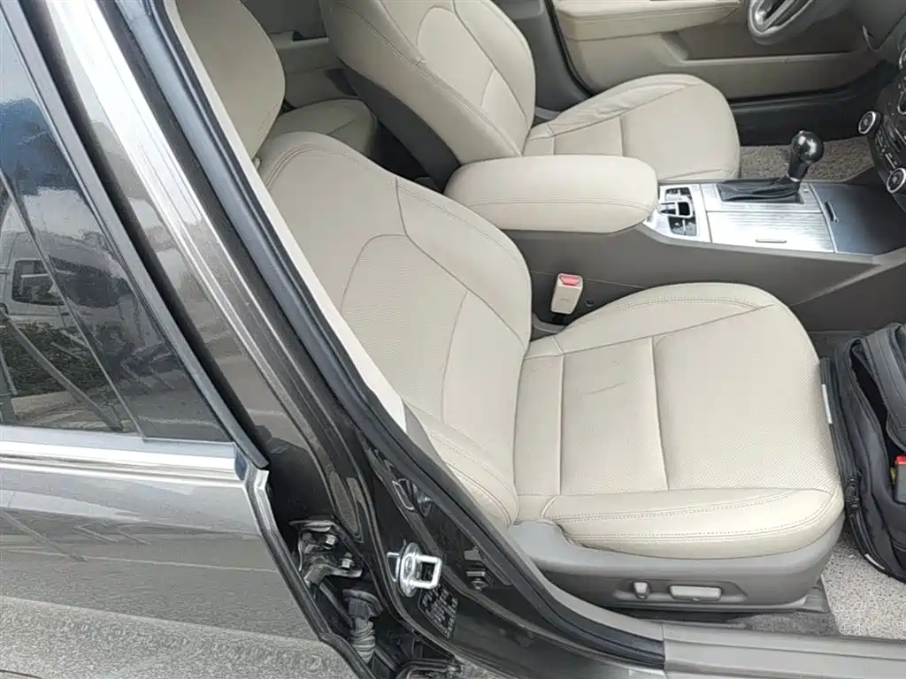 Kia Cadenza 2016 — фото 25