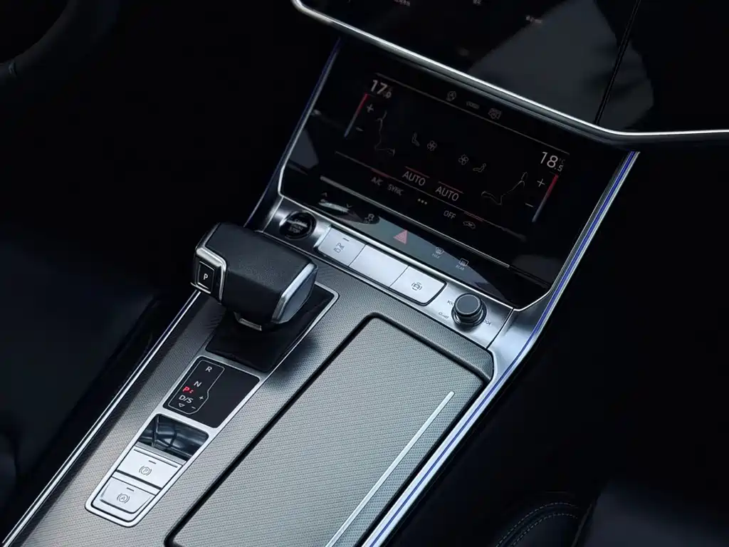 Audi A6L 2024 — фото 15