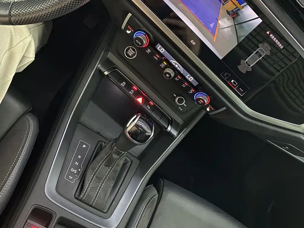 Audi Q3 Sportback 2022 — фото 13