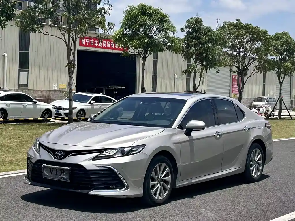 Toyota Camry 2021