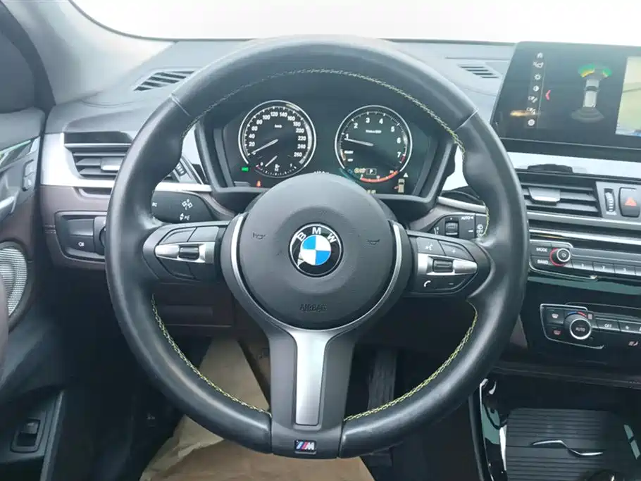 BMW X2 2024 — фото 15