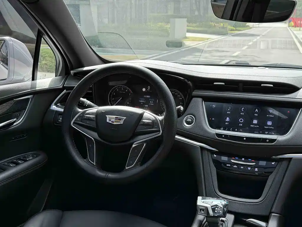 Cadillac XT5 2020 — фото 9