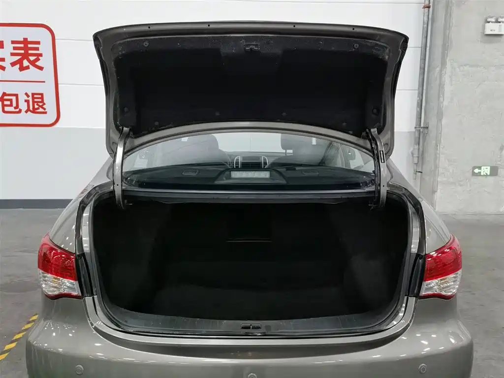 Nissan Sylphy 2019 — фото 16