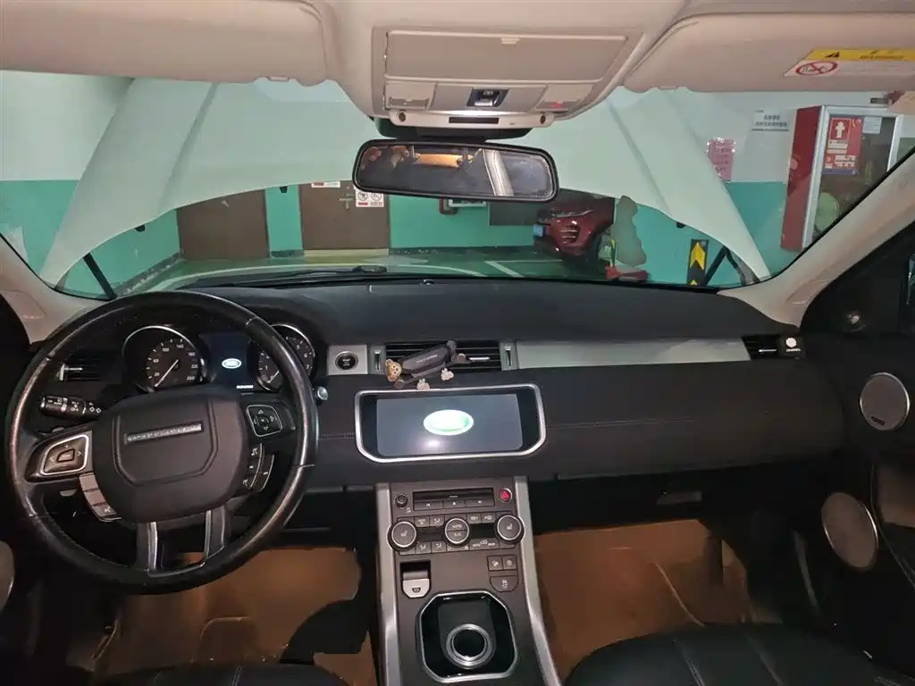 Land Rover Evoque 2018 — фото 13