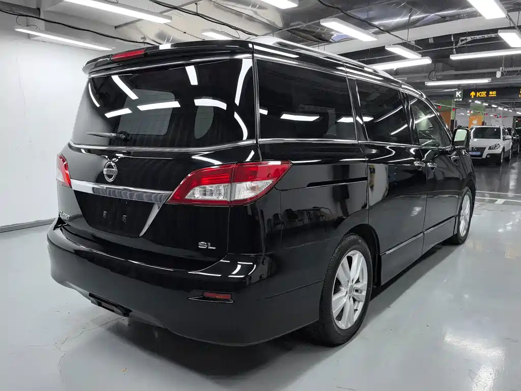 Nissan Quest 2013 — фото 17