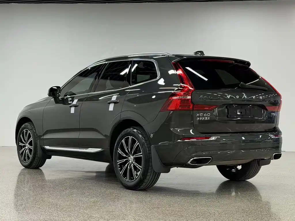 Volvo XC60 2019 — фото 3