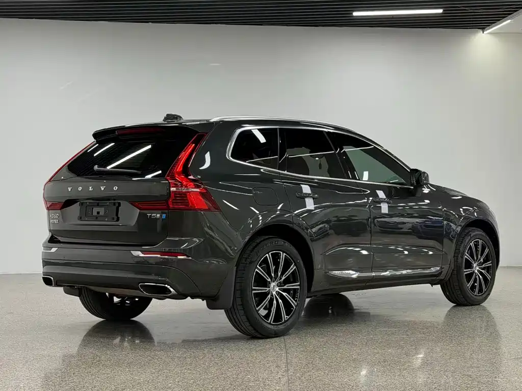 Volvo XC60 2019 — фото 7