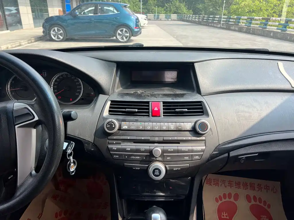 Honda Accord 2013 — фото 12