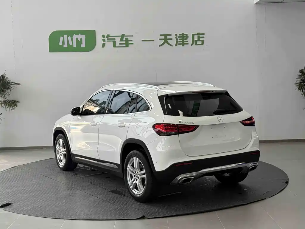 Mercedes-Benz GLA 2021