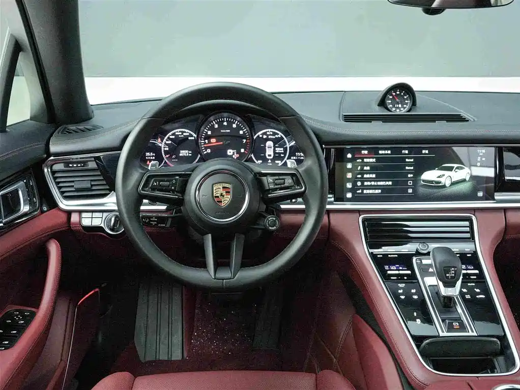 Porsche Panamera 2023 — фото 17