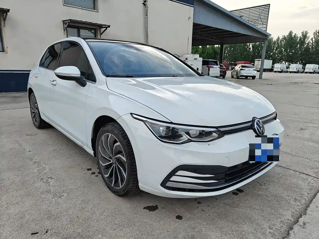 Volkswagen Golf 2024