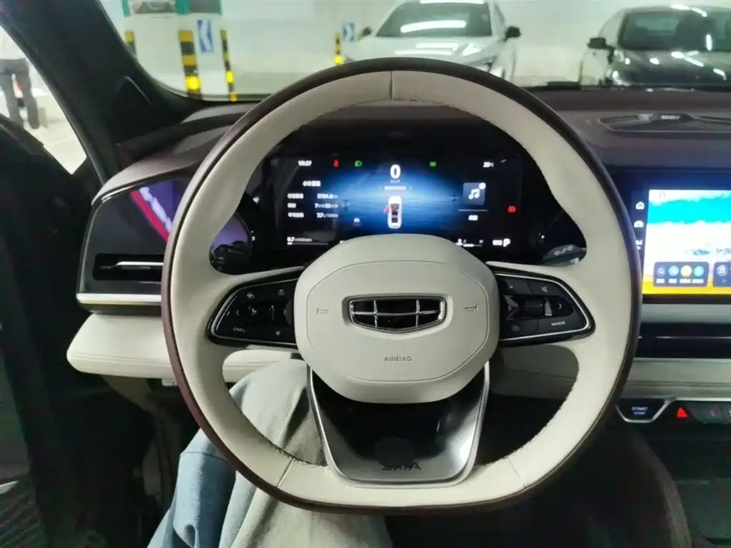 Geely Xingyue L 2023 — фото 11