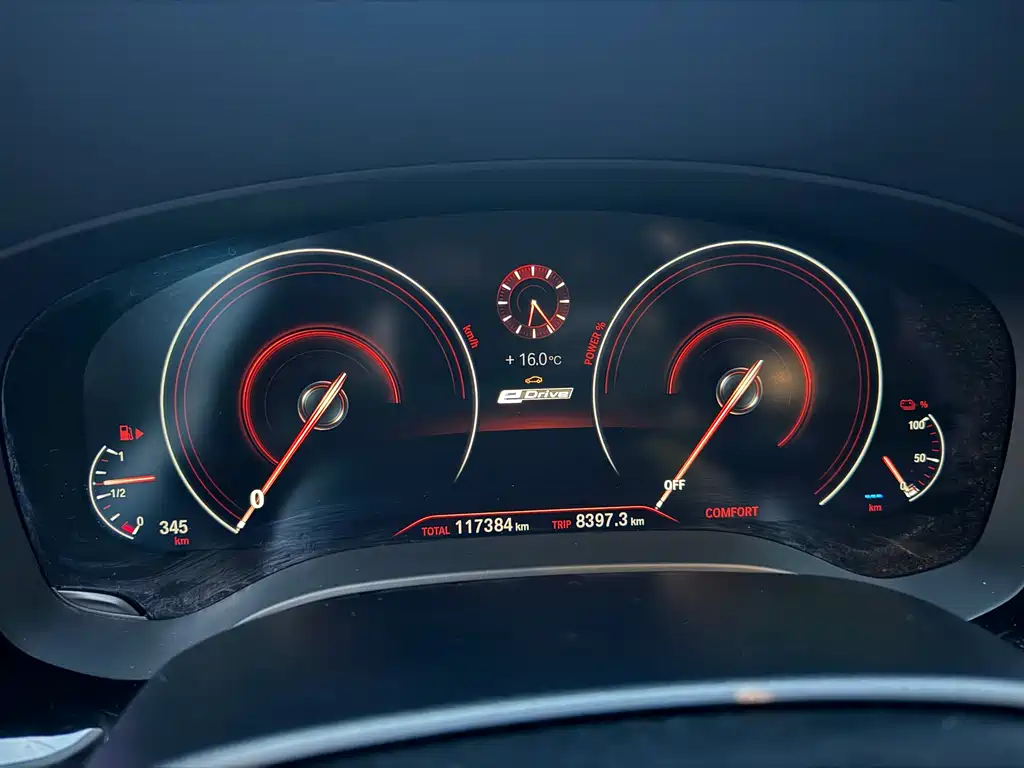 BMW 5 Series New Energy 2019 — фото 13