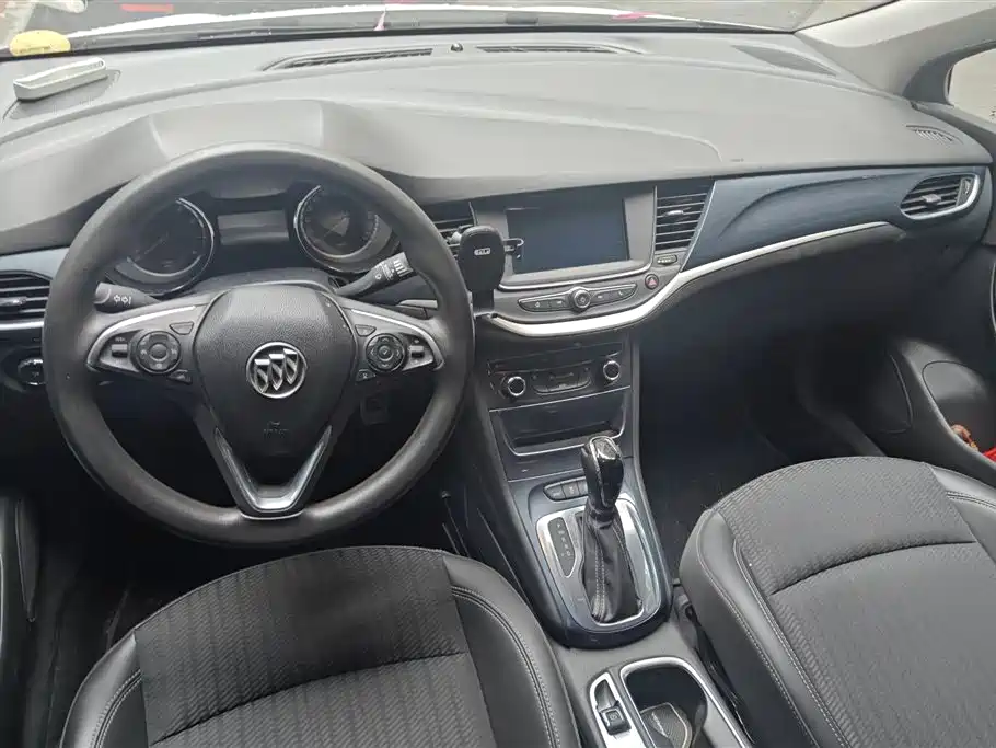 Buick Verano 2016 — фото 12