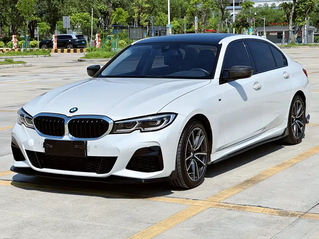 BMW 3 Series 2020 — фото 1